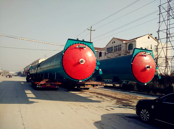 山東鍋爐廠家的蒸壓釜順利到達(dá)印度海得拉巴